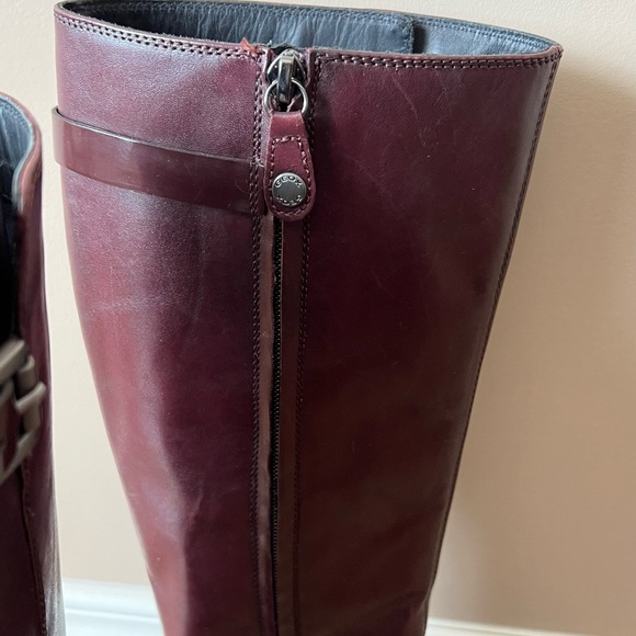 GEOX genuine leather boots in Burgundy. - Picture 16 of 16